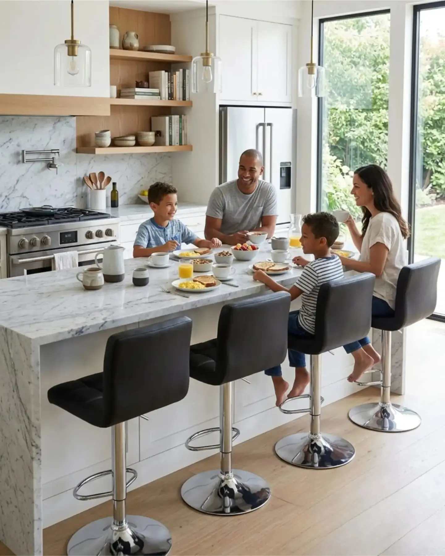 Silla de Bar Premium con Respaldo Acolchado y Base Cromada 4