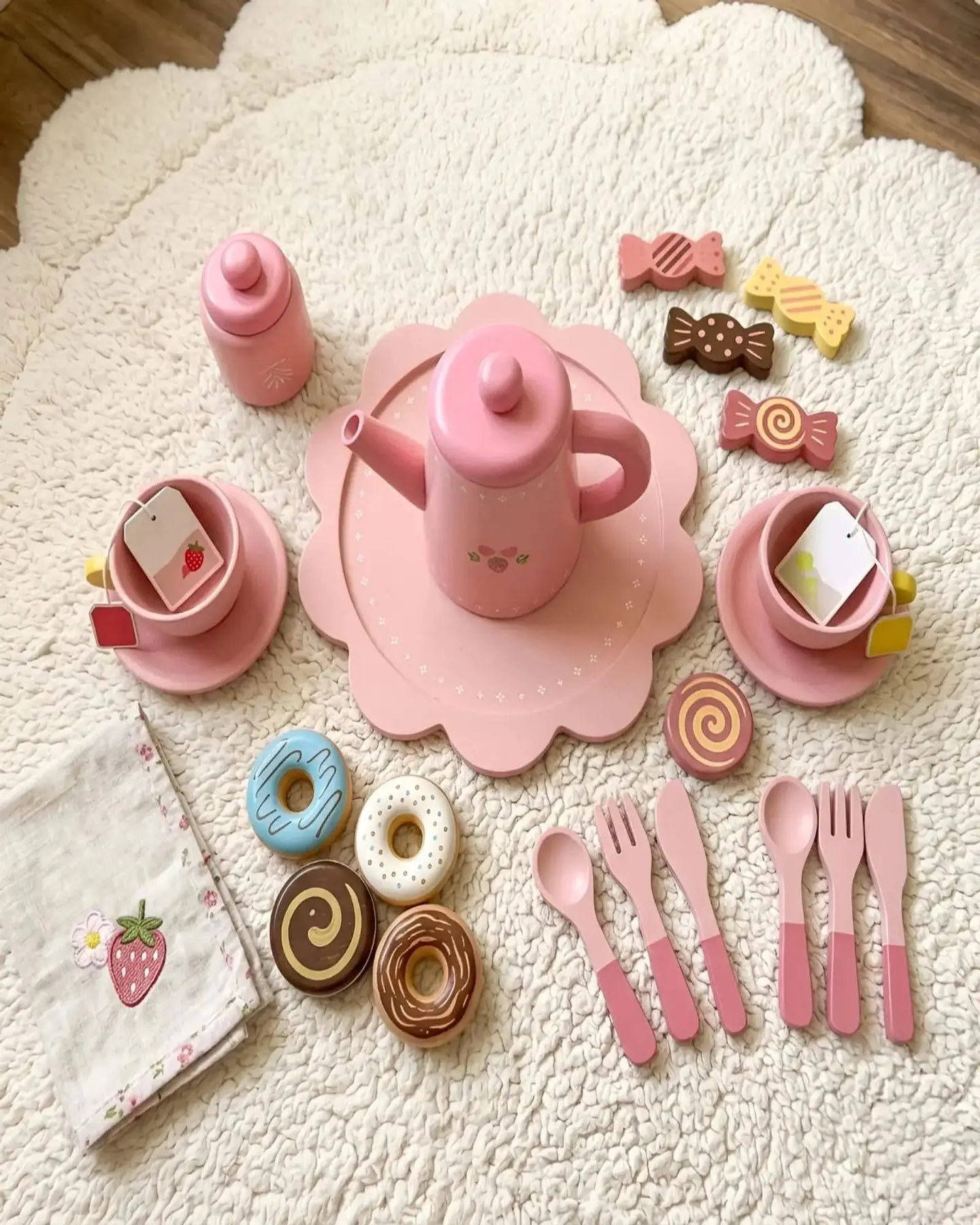 Set de Té de Madera Infantil - Juego de Té y Pastelería con Accesorios 4