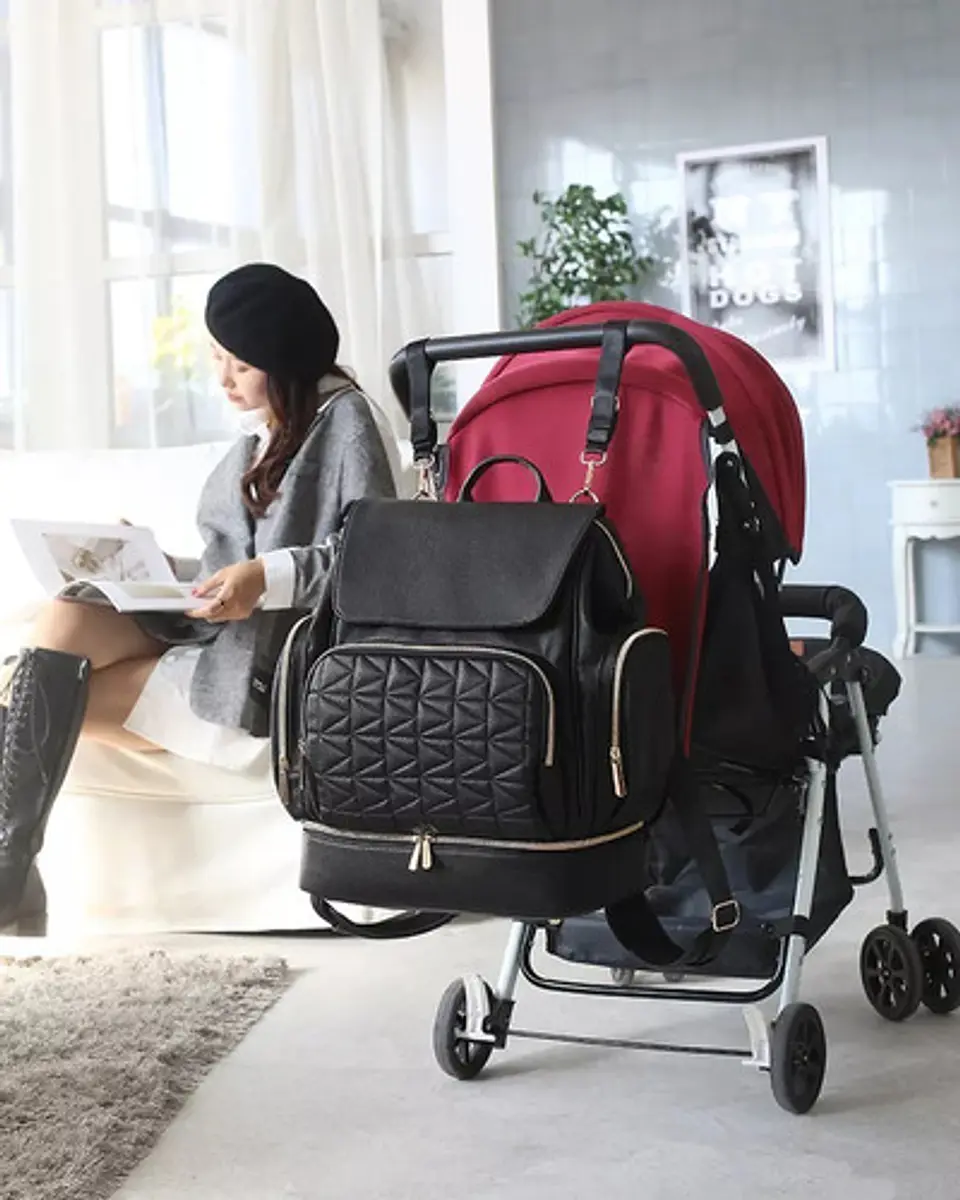 Black is back | Mochila Maternal 1