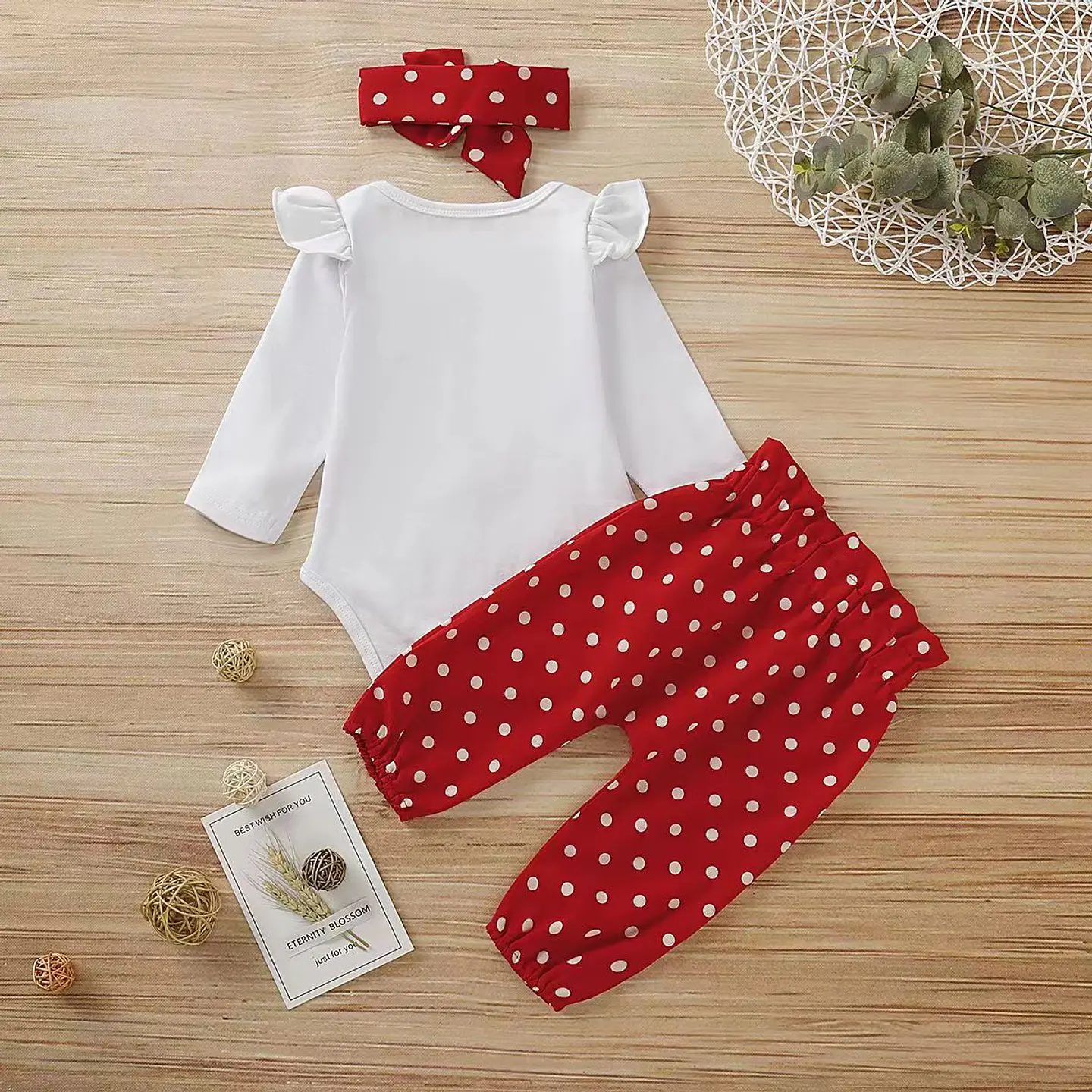 Corazoncita | Conjunto pilucho, pantalones y cintillo 2