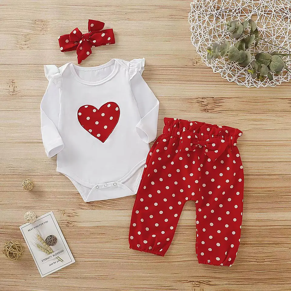Corazoncita | Conjunto pilucho, pantalones y cintillo 8