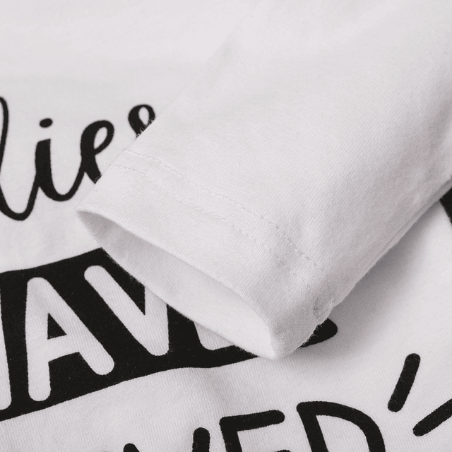 Ladies I have arrived | Conjunto pilucho, pantalón y gorrito