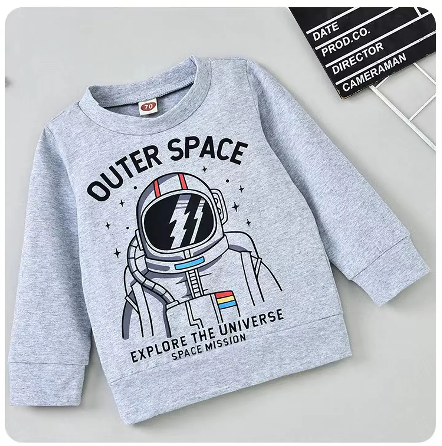 En el espacio | Conjunto polerón y pantalón 3