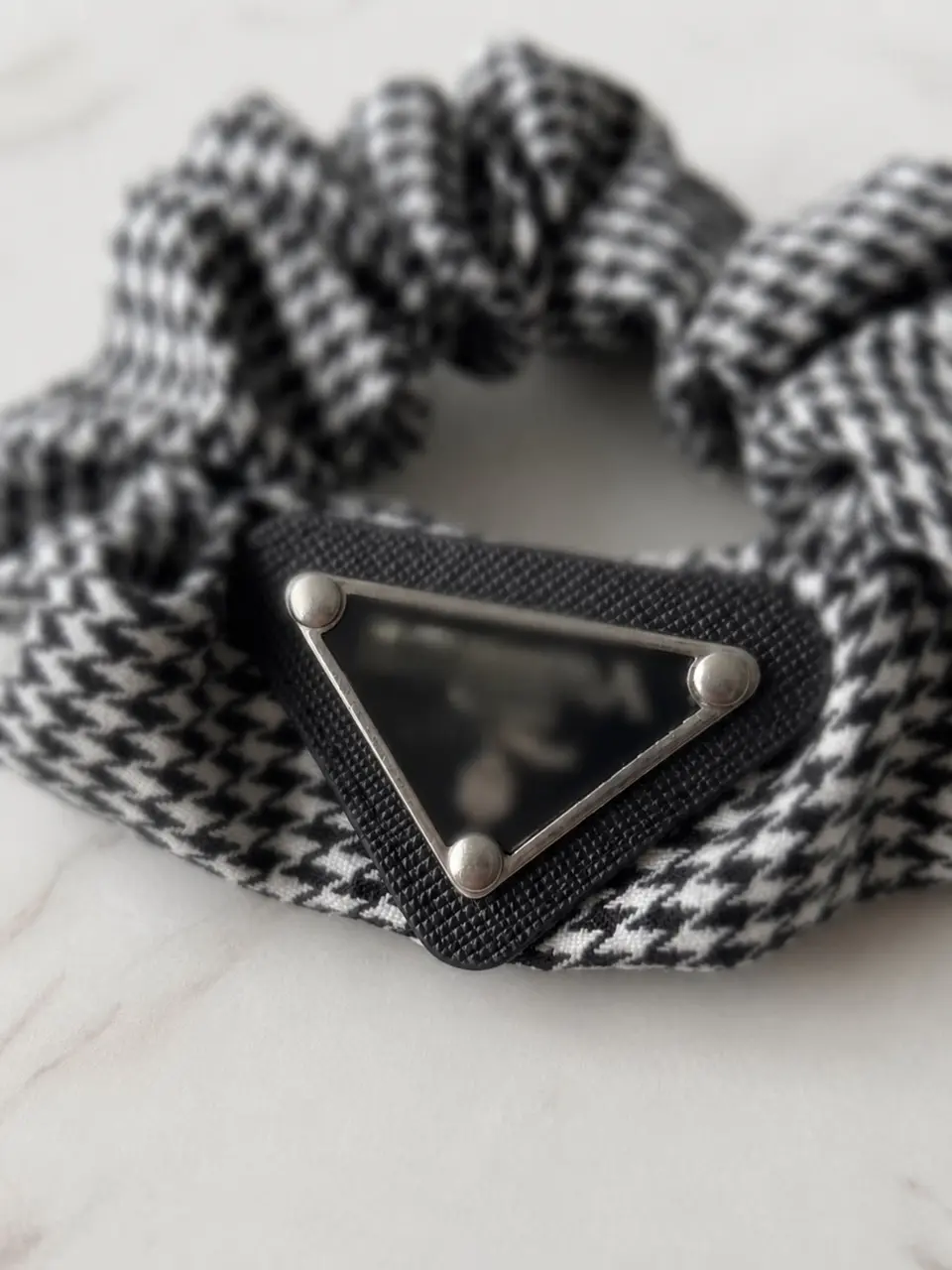 Pie de poule Scrunchie 2