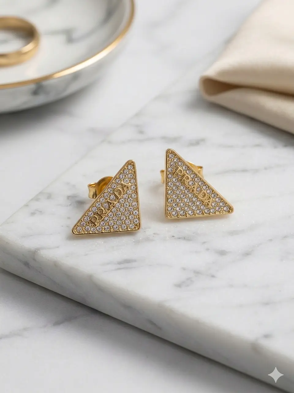 Petra Sparkly Triangle Σκουλαρίκια 2