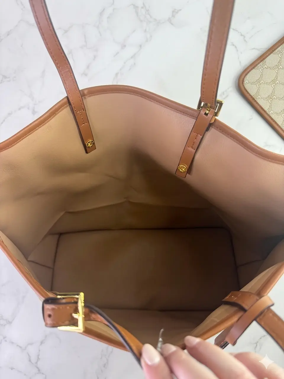 MC Riviera Tote 5