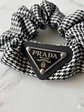 Petra Pie de poule Scrunchie - thumbnail 2