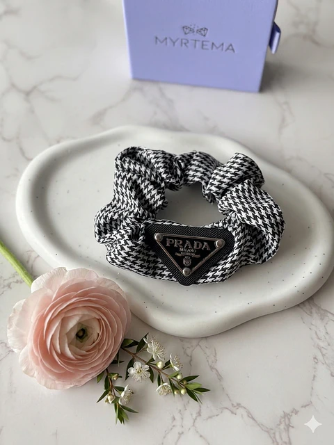 Petra Pie de poule Scrunchie