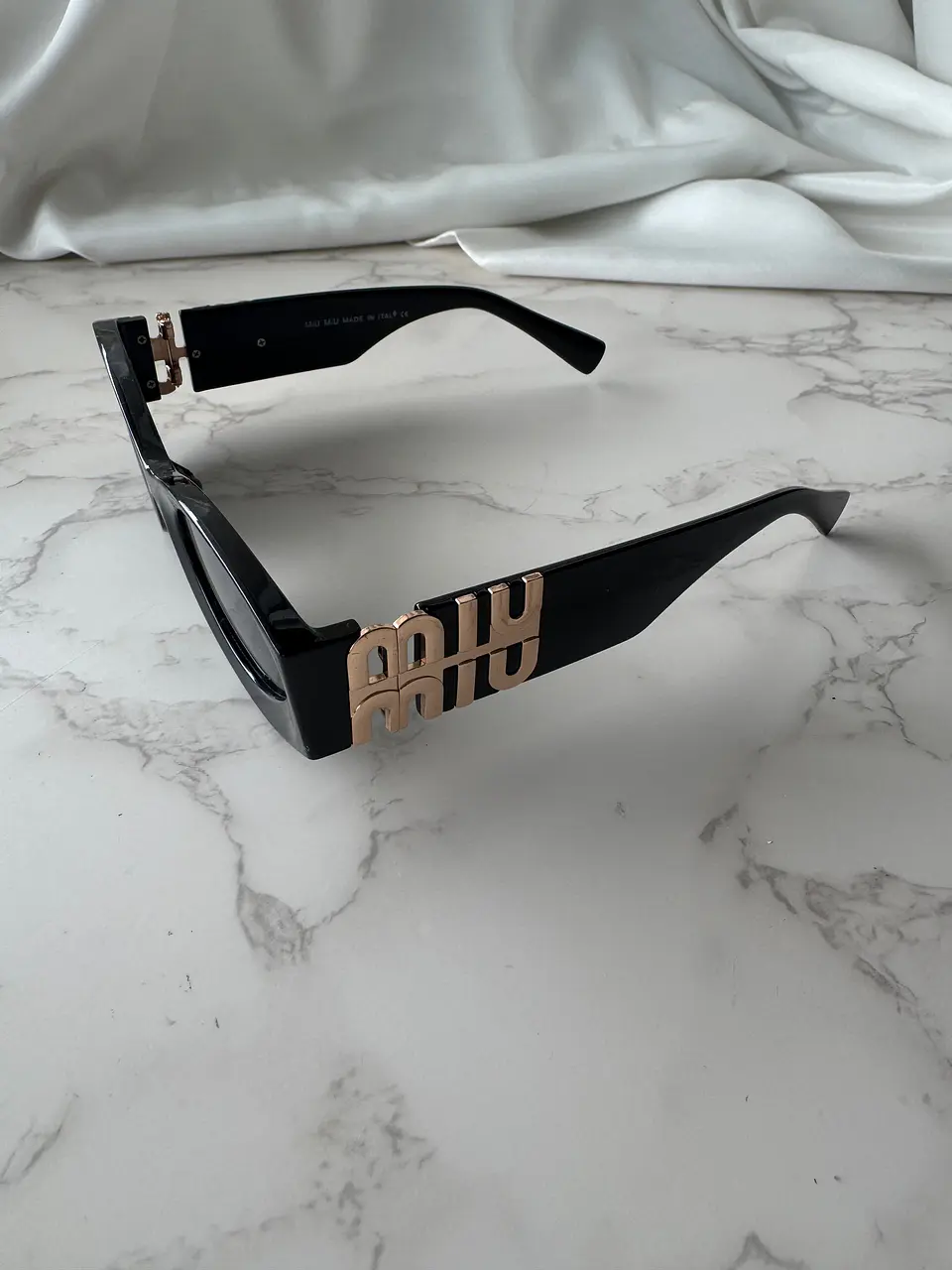 Maya Vogue Sunglasses 3