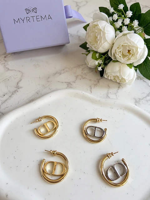 Doris Logo Hoops