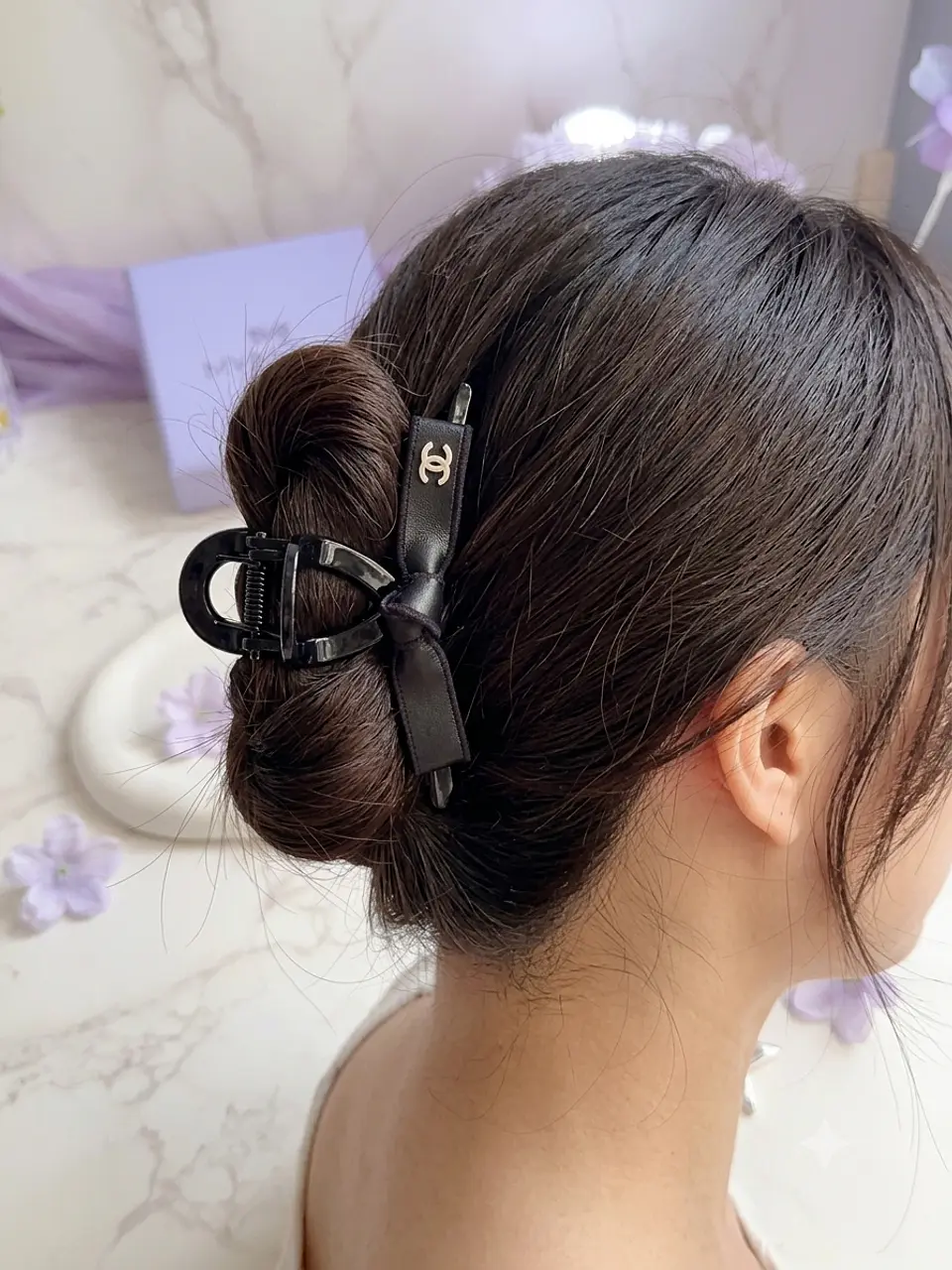 Camelia Leather Bow Κλαμερ 2