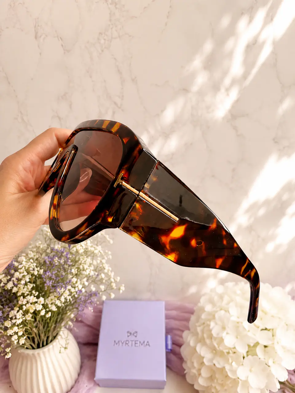 T-Frame Sunglasses 3