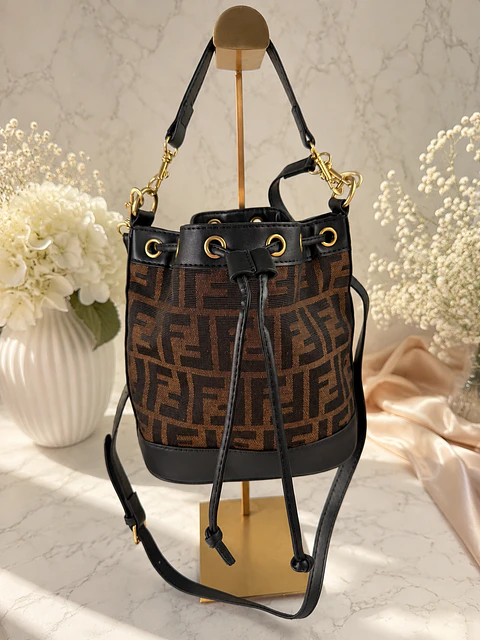 Fenia Bucket Τσάντα 