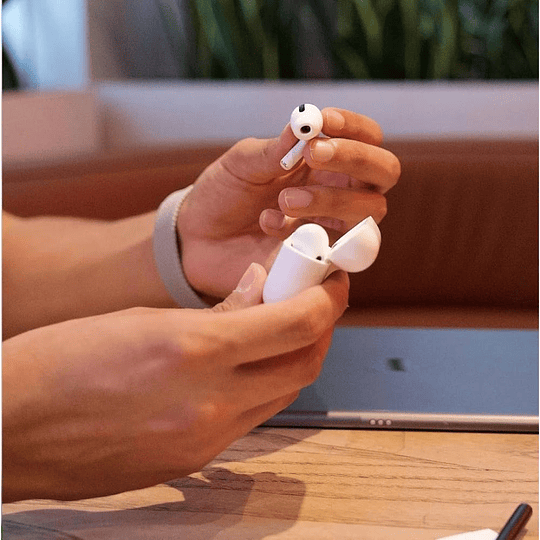 Audifonos Inalambricos Bluetthoth + Funda Protectora 