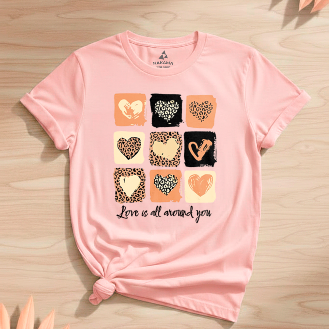 Polera Con Corazones Love Is All Around You 4