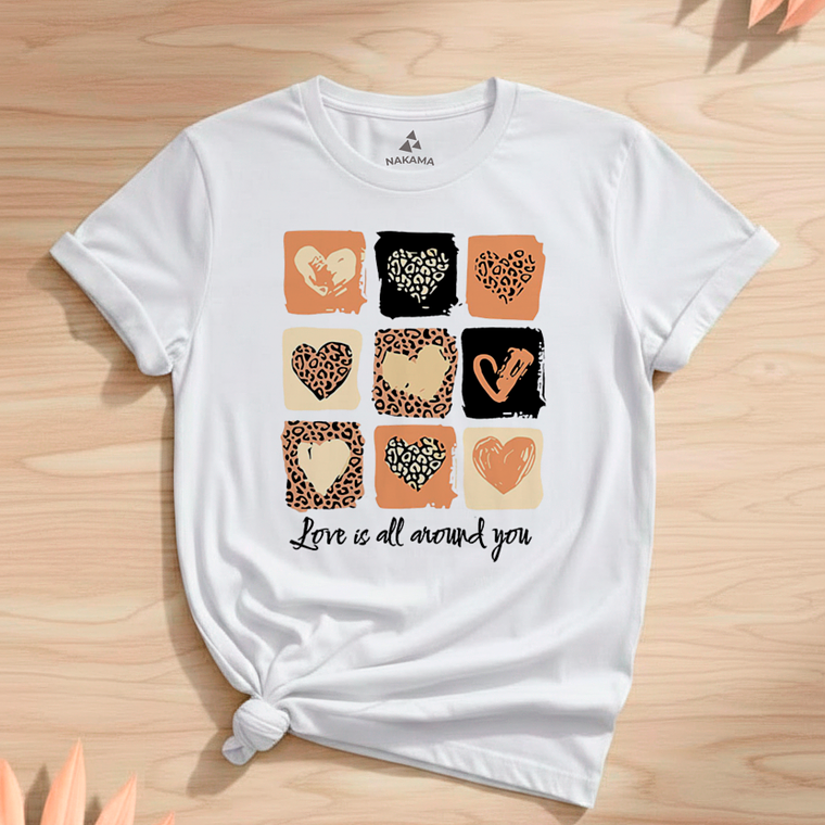 Polera Con Corazones Love Is All Around You 2