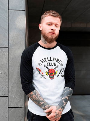 Polera Hellfire Club Stranger Things Algodón Premium Unisex