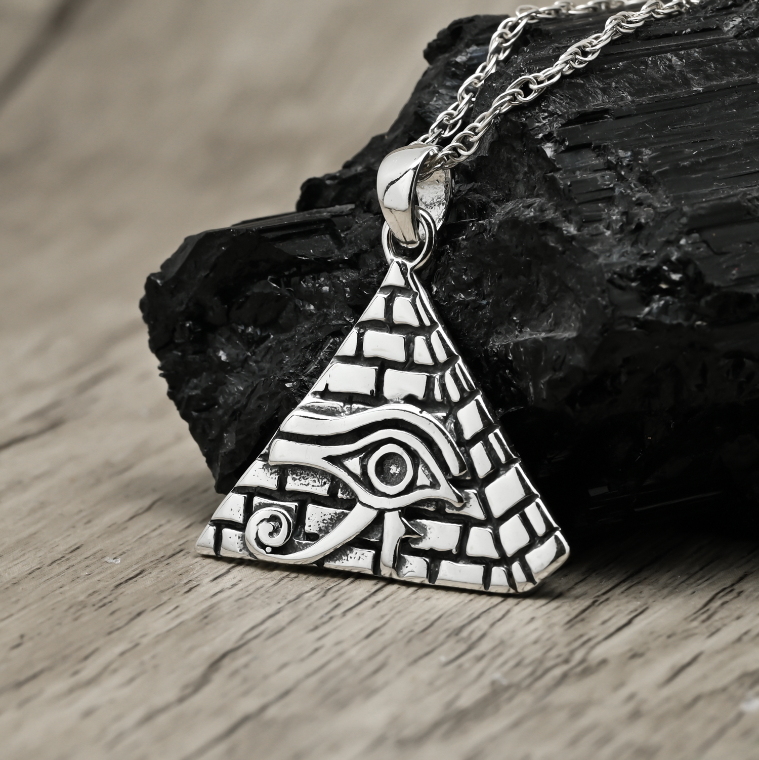 Pirámide Ojo de Horus