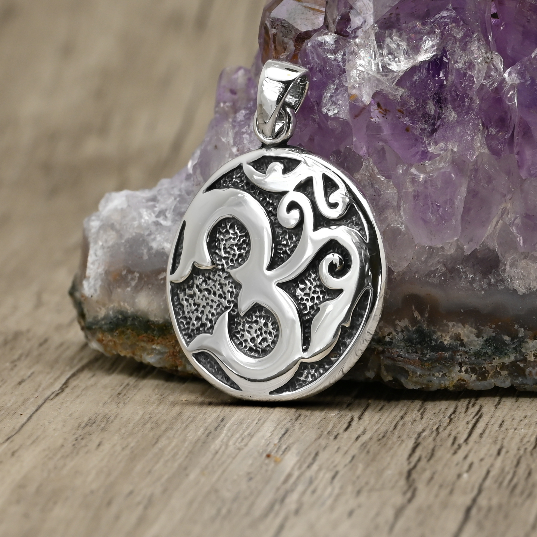 Om De Yoga Universo