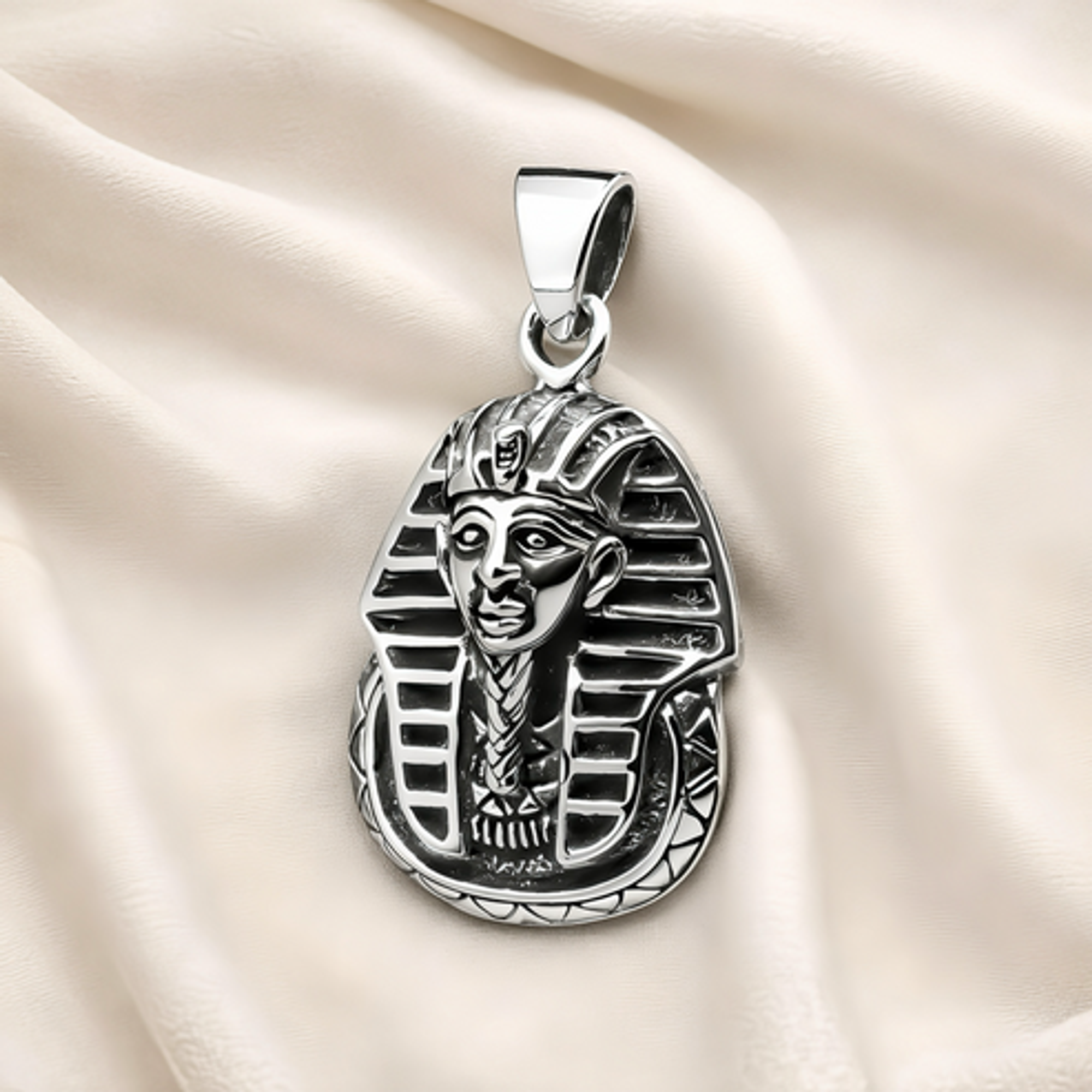 Colgante de tutankamon en plata 925 1
