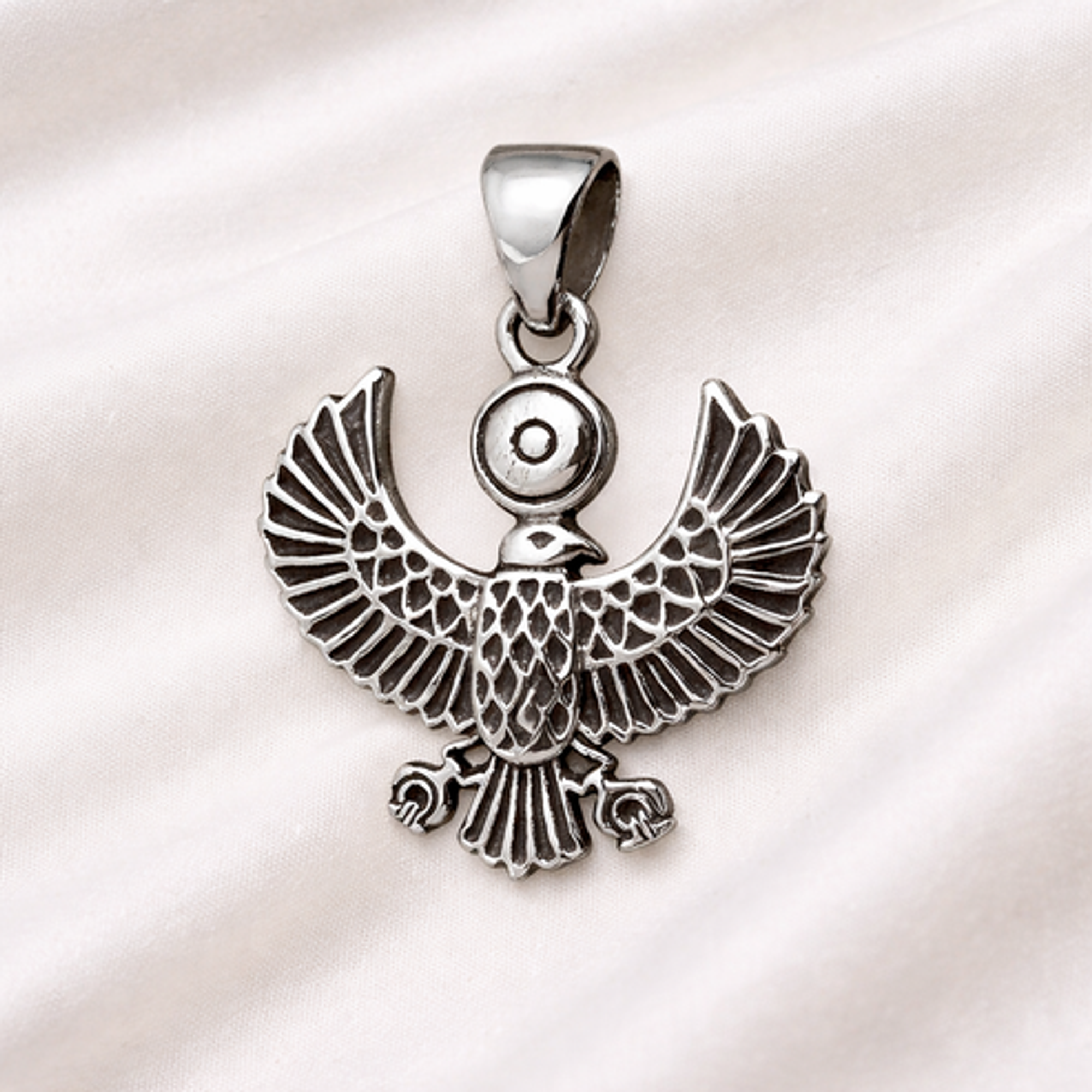 Colgante halcón egipcio en plata 925 1