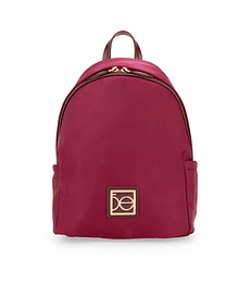 Mochila Mediana Cloe Con Porta Gadget Color Tinto