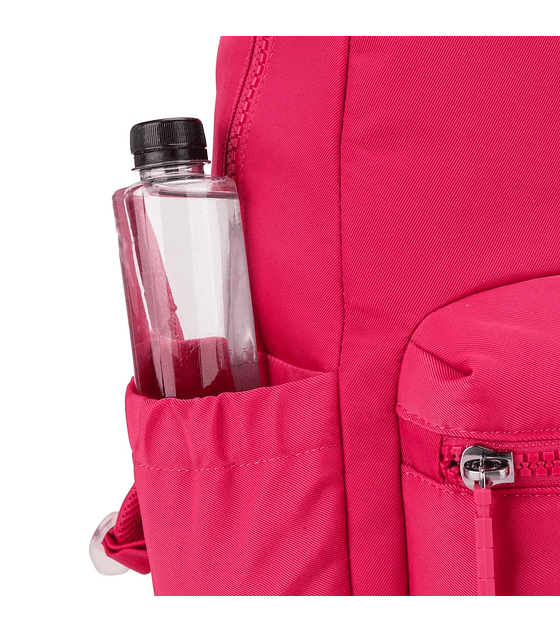 Mochila Grande Con Porta Laptop Cloe De 15 Plg Color Magenta