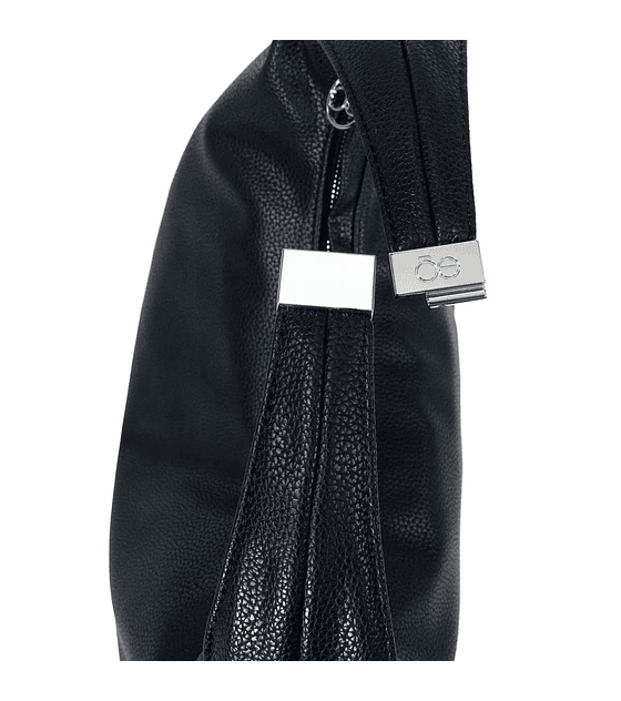 Bolsa Cloe Hobo Mediana Clásica Color Negro