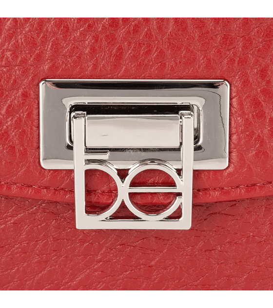 Cartera Flap Grande cloe Con Maneral Desprendible Color Rojo