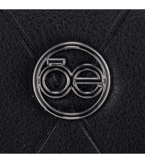 Bolsa Cloe Tote Con Mascada Color Negro