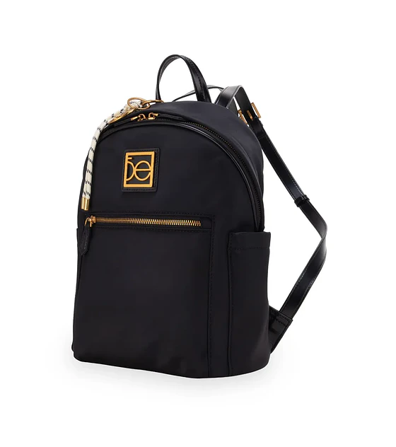 Mochila Cloe Grande Con Charm Decorativo Color negaron