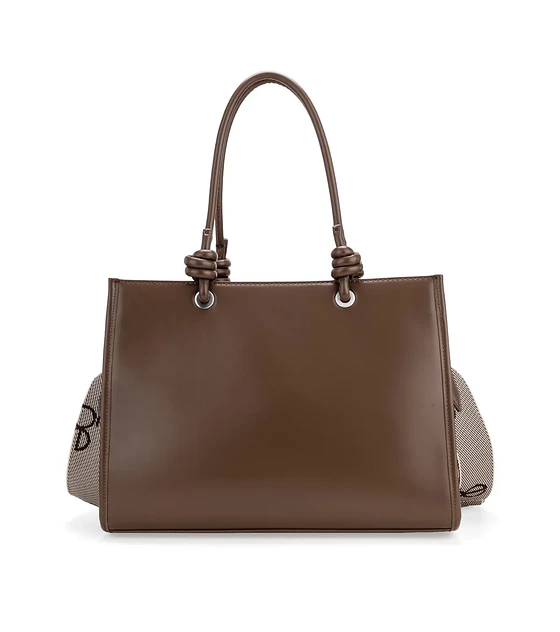 Bolsa Cloe Tote Grande Con Compartimento Frontal De Facil Acceso Color Cafe.