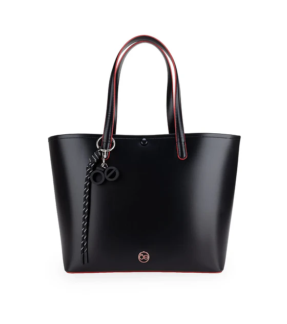 Bolsa Cloe Tote Grande Con Charm Color Negro
