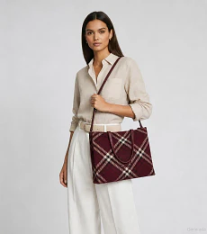 Bolsa Cloe Tote Maxi Bordado Color Tinto