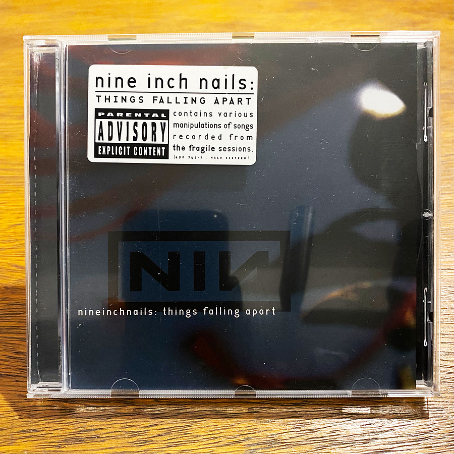 Nine Inch Nails - Things Falling Apart 1