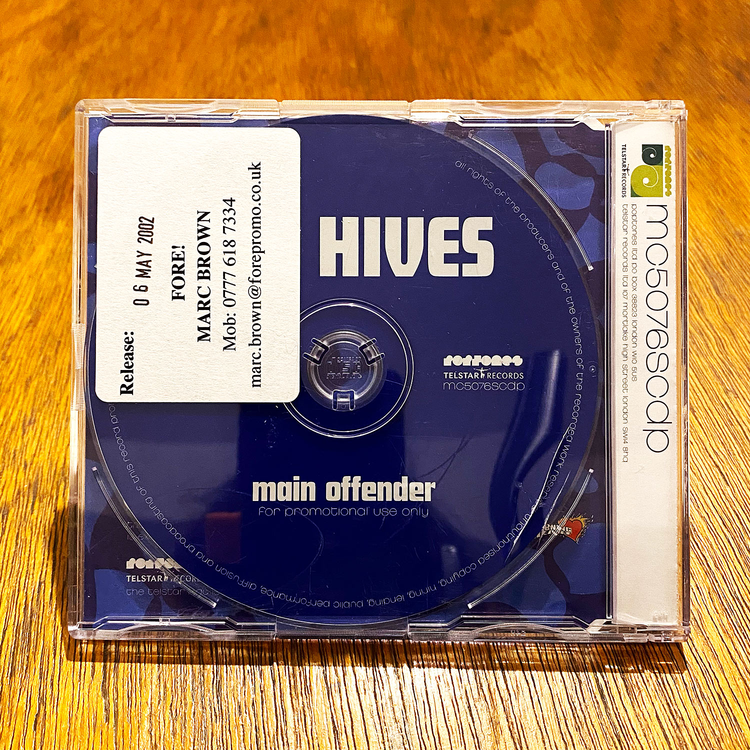 The Hives - Main Offender 2