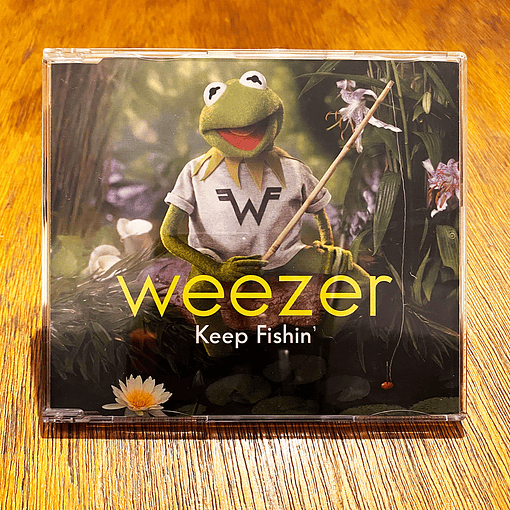 Weezer - Keep Fishin'