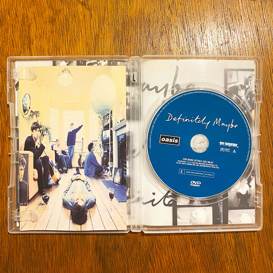 Oasis - Definitely Maybe (DVD - PAL)
