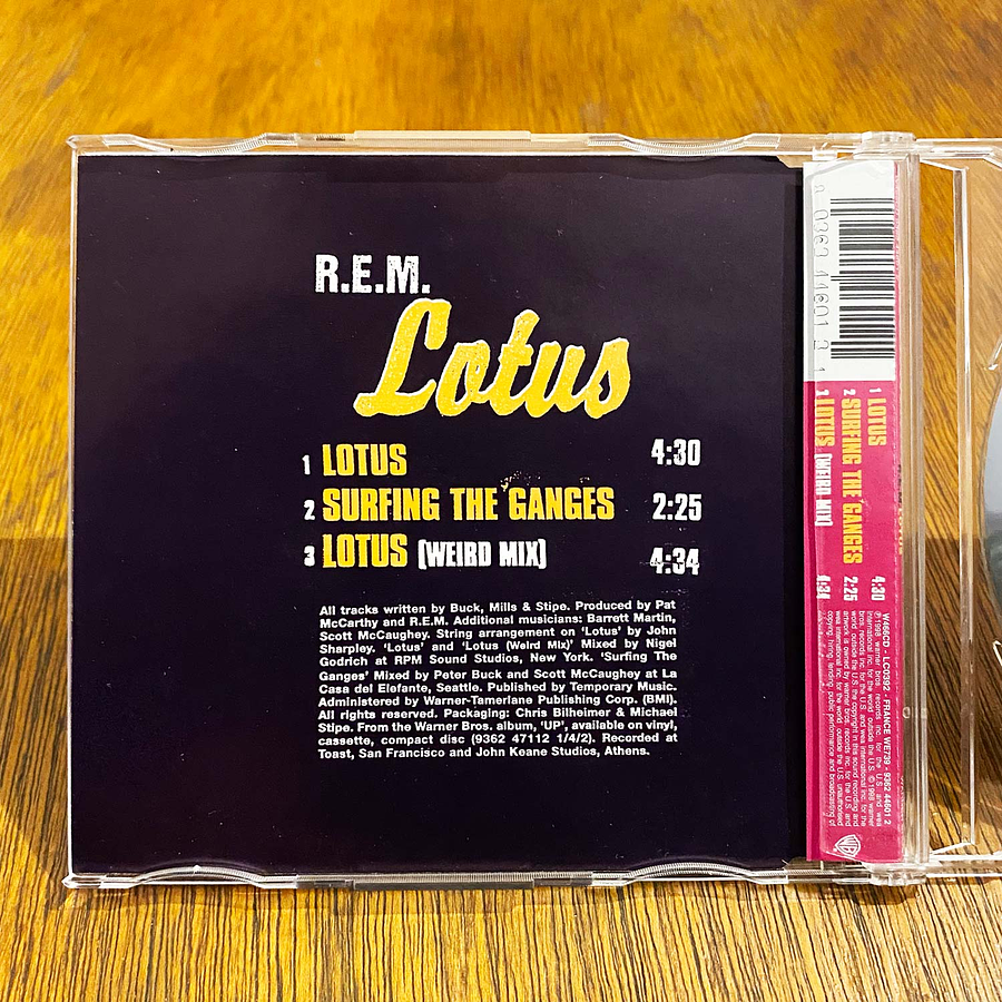 R.E.M. - Lotus 3
