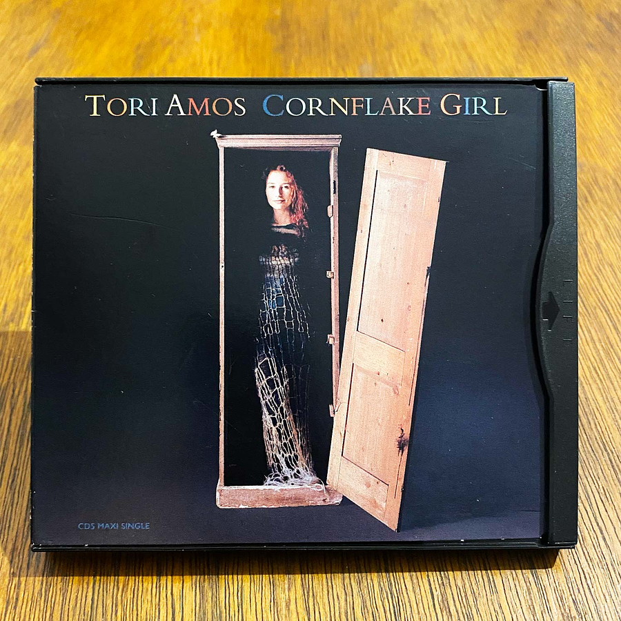 Tori Amos - Cornflake Girl 1