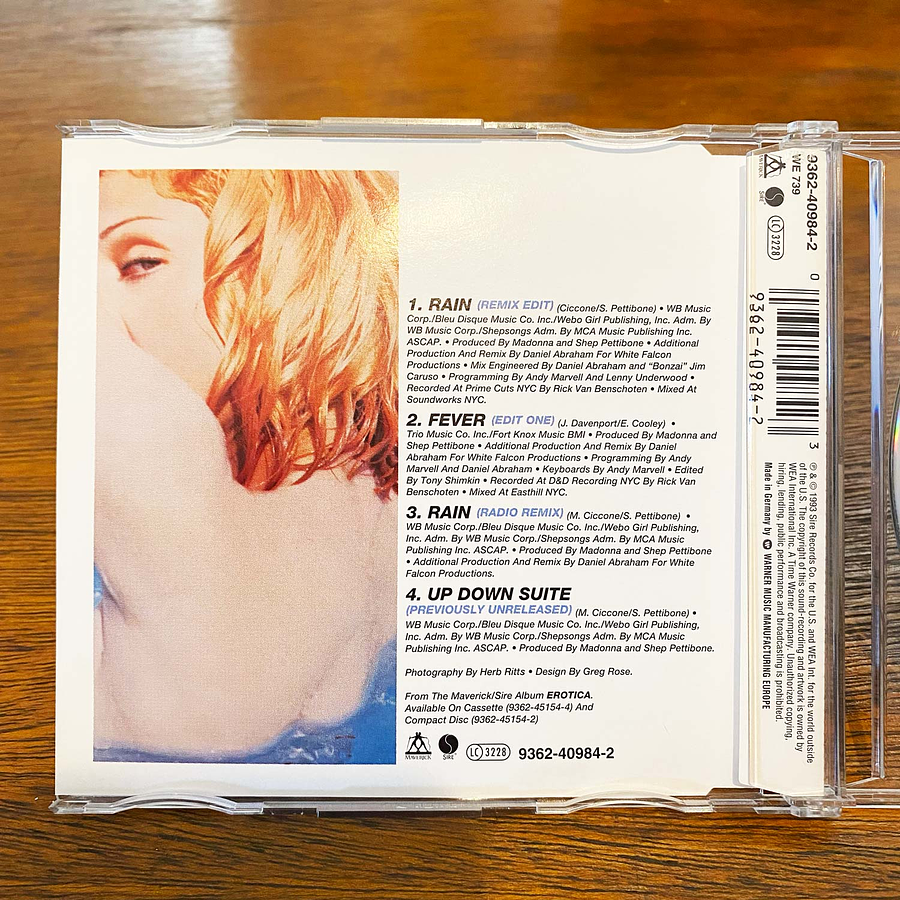 Madonna – Rain 3