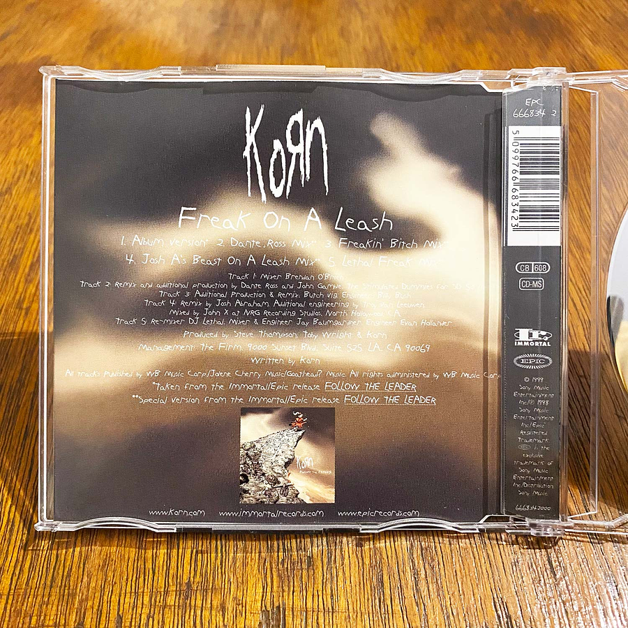 Korn - Freak On A Leash 3