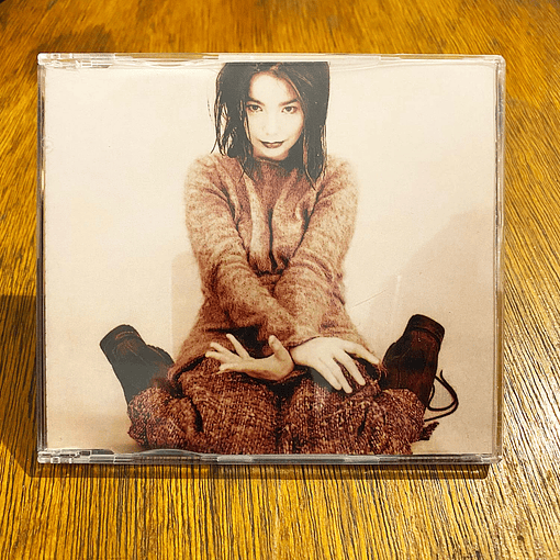 Björk - Violently Happy