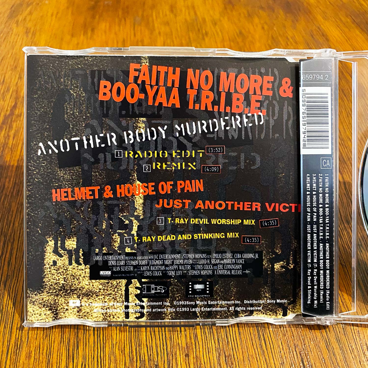 Faith No More & Boo-Yaa T.R.I.B.E. - Another Body Mur...