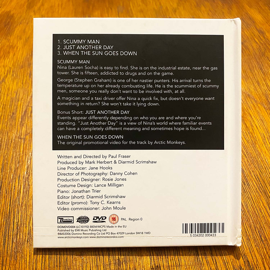 Arctic Monkeys - Scummy Man (DVD-V, PAL) 2