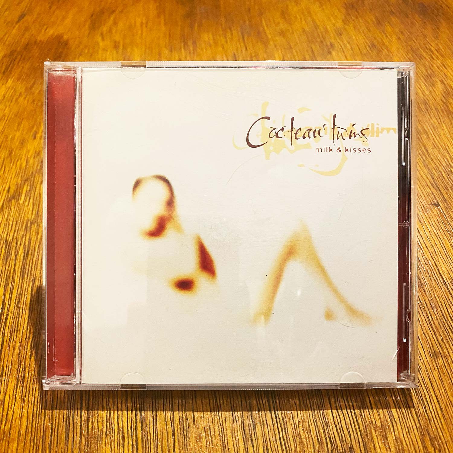 Cocteau Twins - Milk & Kissed 1