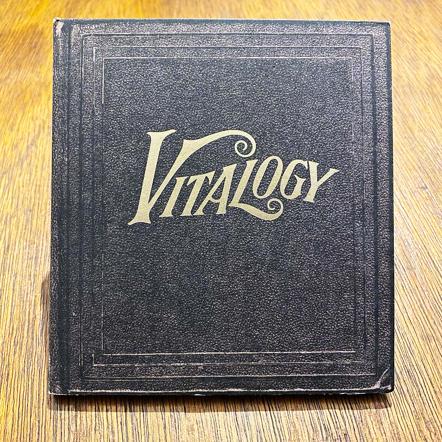 Pearl Jam - Vitalogy 1