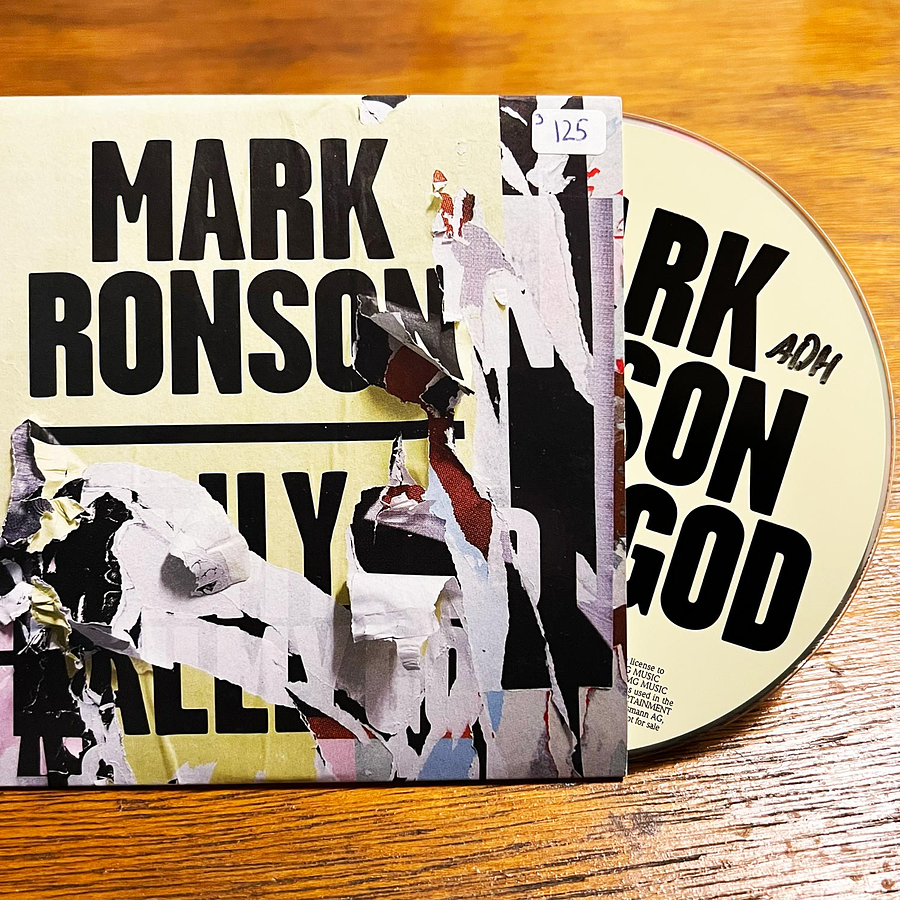 Mark Ronson Featuring Lily Allen - Oh My God 3