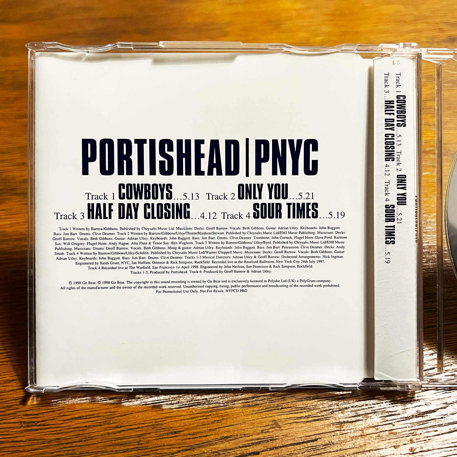 Portishead - PNYC (Promo, Smplr) 3