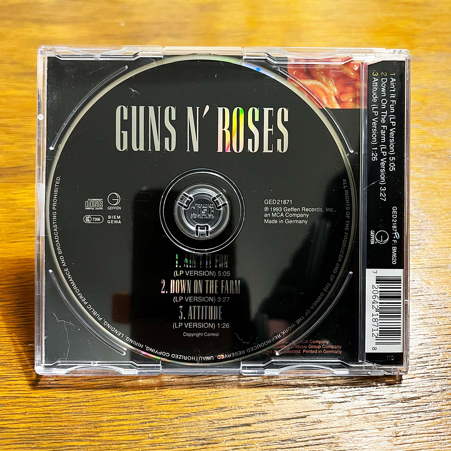 Guns N' Roses - Ain't It Fun 2